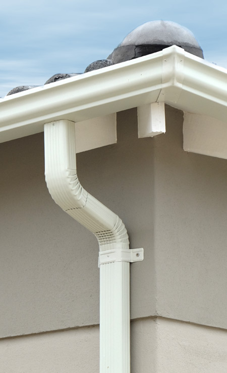 Domestic white aluminium Ogee gutter